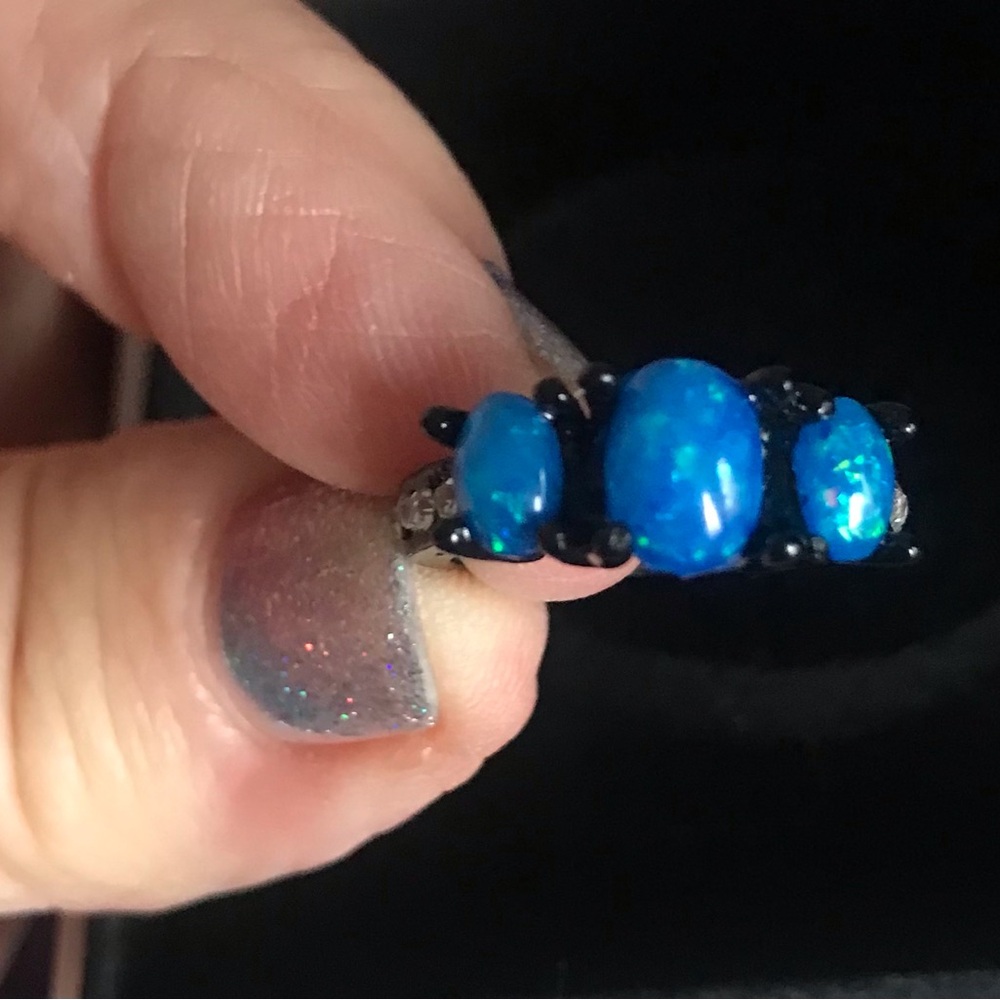 Blue Opal Trio Ring - Elegant Women's Fashion Ring